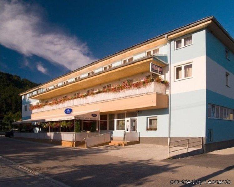 Penzion Anton Teplička nad Váhom エクステリア 写真